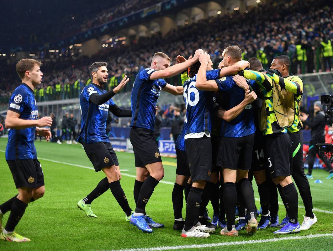 包含意甲场上,球员揭秘战术调整中的心理压力与应变经验的词条 包含意甲场上,球员揭秘战术调整中的心理压力与应变经验的词条