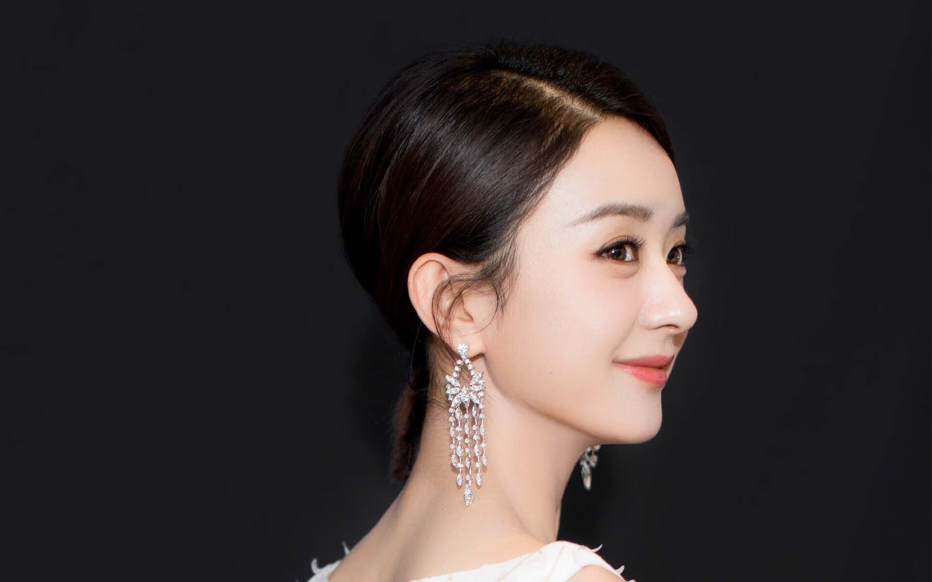 篮网教练称双方默契仍需磨合,篮网将追求大牌教练